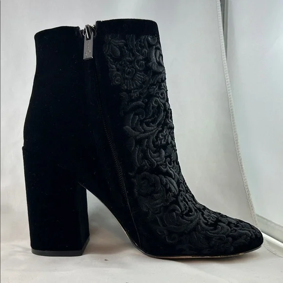 Jessica Simpson Elegant Black Velvet Ankle Boots 36.5 - Picture 2 of 8